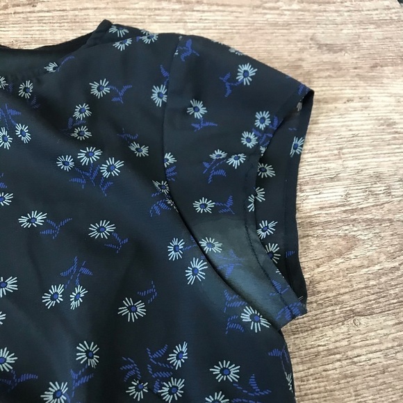 Vintage Ann Taylor Daisy Black Dress with sleeves - Picture 6 of 7